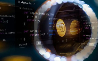 梅州 api php源码,下载的php源码怎么运行呢？